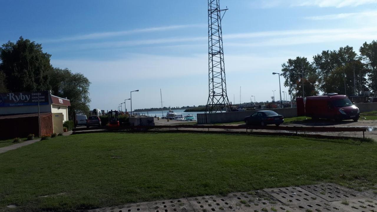 Apartament Delux Marina Kąty Rybackie Esterno foto